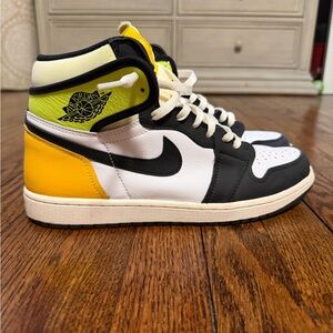 Air Jordan Retro 1 ‘Volt’ Sz 11